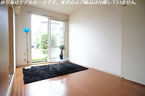 ホワイトシャトル　島田 103号-2