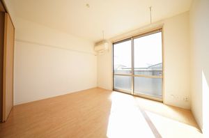 シャーメゾン花みずき 203号-2