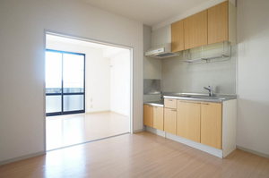 グランドール２番館 201号-2