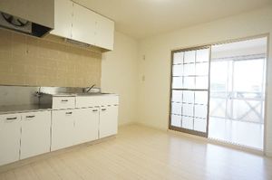 ファミリア　ミズノ　２ 201号-4