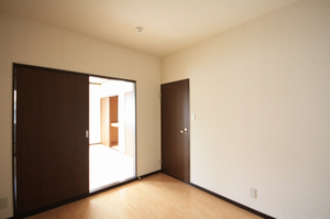 栄ロイヤルハイツ 101号-7