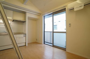 パレスエルクレアⅡ 202号-3