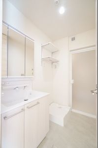 ヴィオラ　トレ　ルチア 105号-9