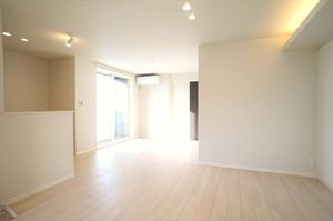 カーラ　ブランシェ 301号-2