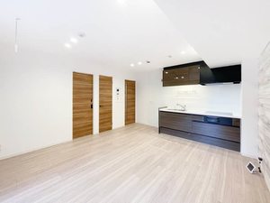 クレストタウン新都心 102号-3