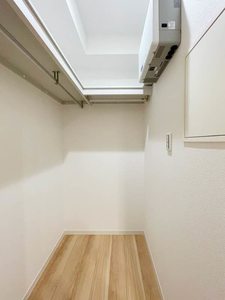 クレストタウン新都心 202号-3