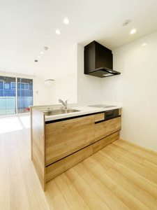 クレストタウン新都心 202号-4