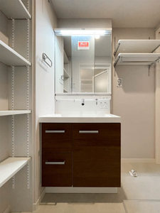 ヴィラ　グレイシア 101号-8