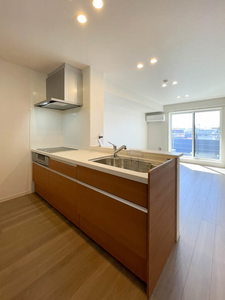 カーサ　ファミリオ 302号-6