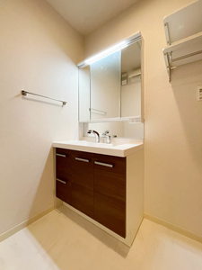 カーサ　ファミリオ 302号-9