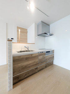 ヴィラ　スワスティ 201号-4