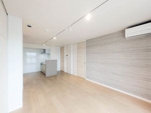 ヴィラ　スワスティ 202号-2