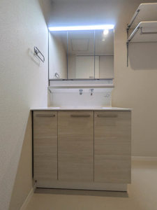 ノエル　盆栽陸橋 203号-9