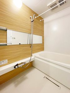 ノエル　盆栽陸橋 303号-8