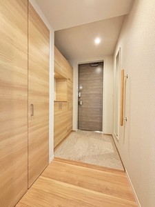 メゾン　ド　スリジエ 301号-8