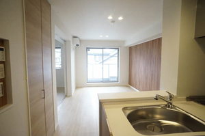 アメニックス浦和前地 202号-2