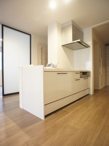 Ｙ’ｓ　Ｔｈｒｅｅ 103号-3