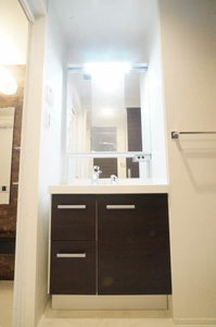 プレシャス イースト 202号-3