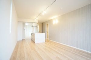 シャン　ド　フルール 106号-3