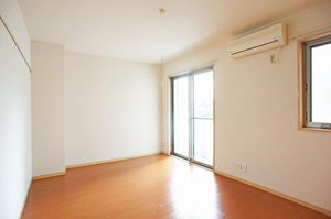 フラッツ・ブルーム 102号-2