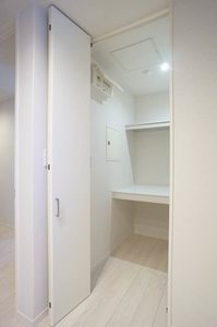 ゼブリナス元町 301号-9