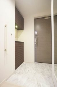 ゼブリナス元町 301号-11