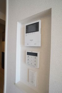 ゼブリナス元町 302号-8