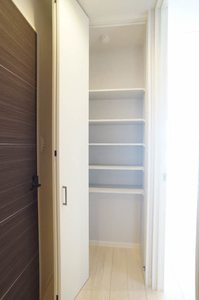 ゼブリナス元町 302号-10
