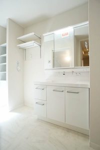 アヴェニール 調の杜 201号-5