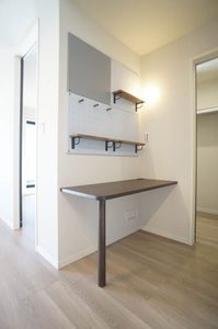 ｃｏｍｆａｒｍ　Ⅱ 204号-8