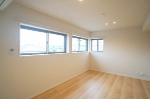 ホワイトヒルズ 301号-3