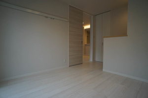 ラフィーネ川口末広 104号-2
