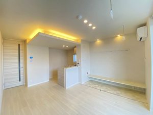 プレザント・アイ 301号-2