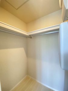 プレザント・アイ 301号-9