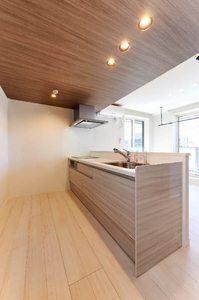 ウィズプラス浦和美園　ウエスト　Ａ棟 205号-4