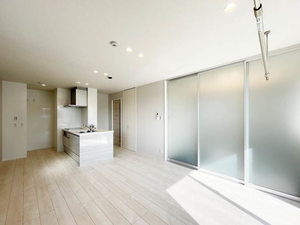 ウィズプラス浦和美園 ウエスト B棟 305号-4