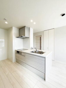 ウィズプラス浦和美園 ウエスト B棟 305号-6