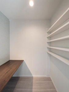 ウィズプラス浦和美園 ウエスト E棟 101号-7