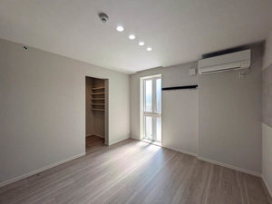 ウィズプラス浦和美園 ウエスト E棟 101号-8