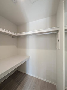 ウィズプラス浦和美園 ウエスト E棟 101号-11