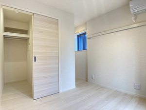 ラ・ファミーユ 302号-7