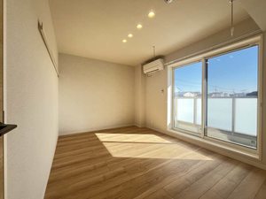 アーク・アムール　ヴィラ 303号-4