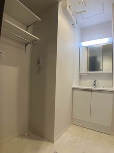 コンフォリア新都心 302号-5