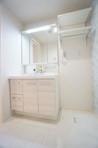 メゾン・フォンターナ 302号-8