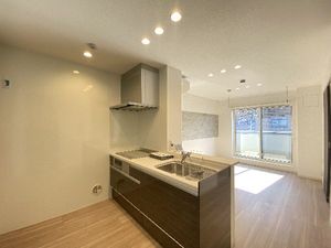 アベニール元町 303号-5