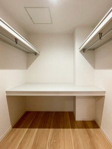 ウィズプラス浦和美園 イースト A棟 203号-8