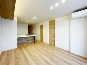 ウィズプラス浦和美園　イースト　Ａ棟 304号-4