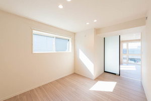 エセレ 302号-7