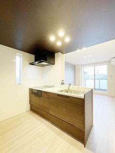 ヴェルビータ 303号-5