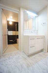 アグレイブ 301号-8